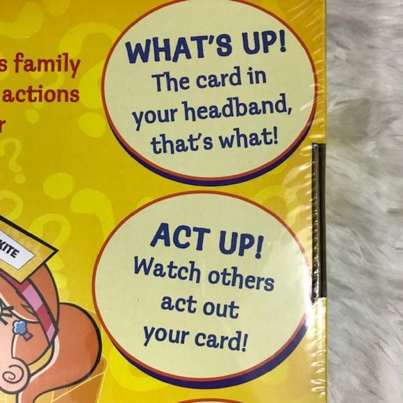 Hedbanz Act Up! Game - Picture 8 of 13